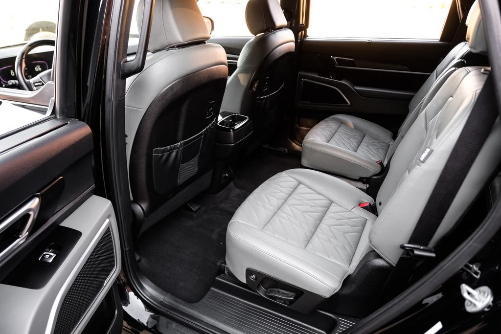 Used 2023 Kia Telluride EX X-Line AWD/4WD image 42