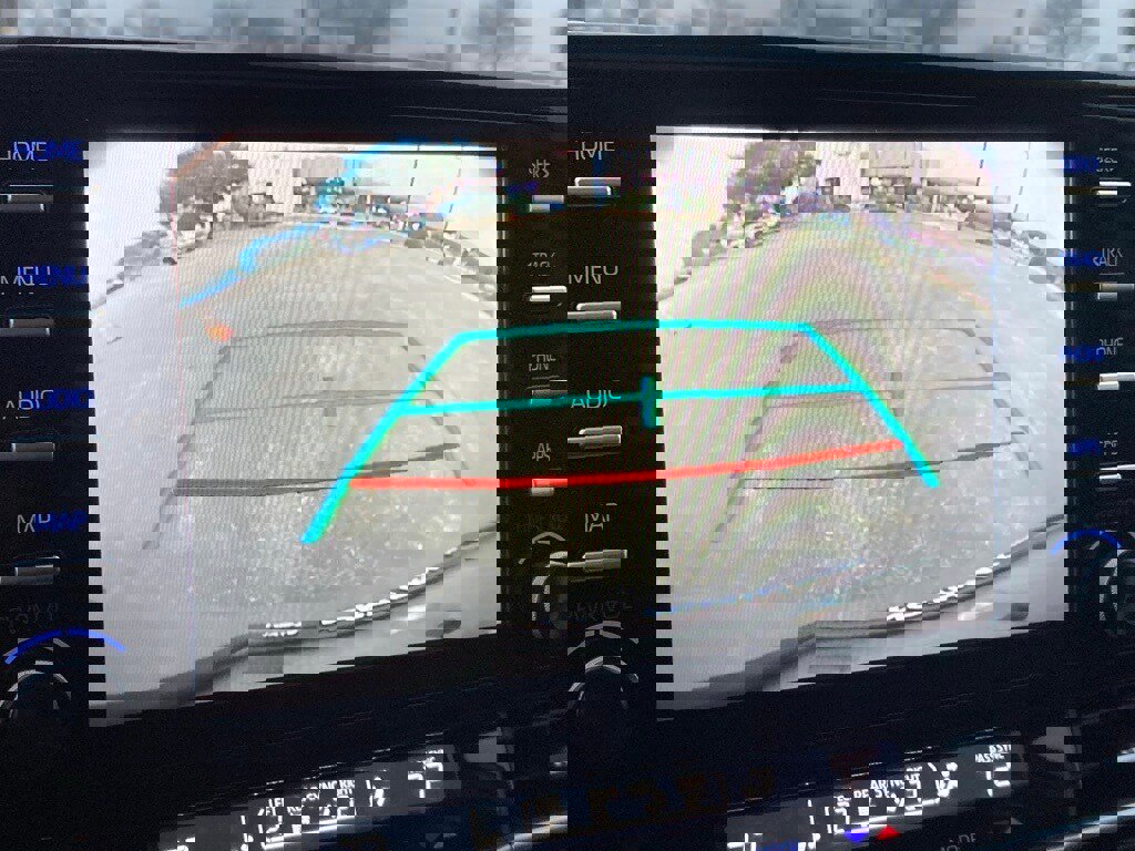 Certified 2023 Toyota Sienna XLE image 25