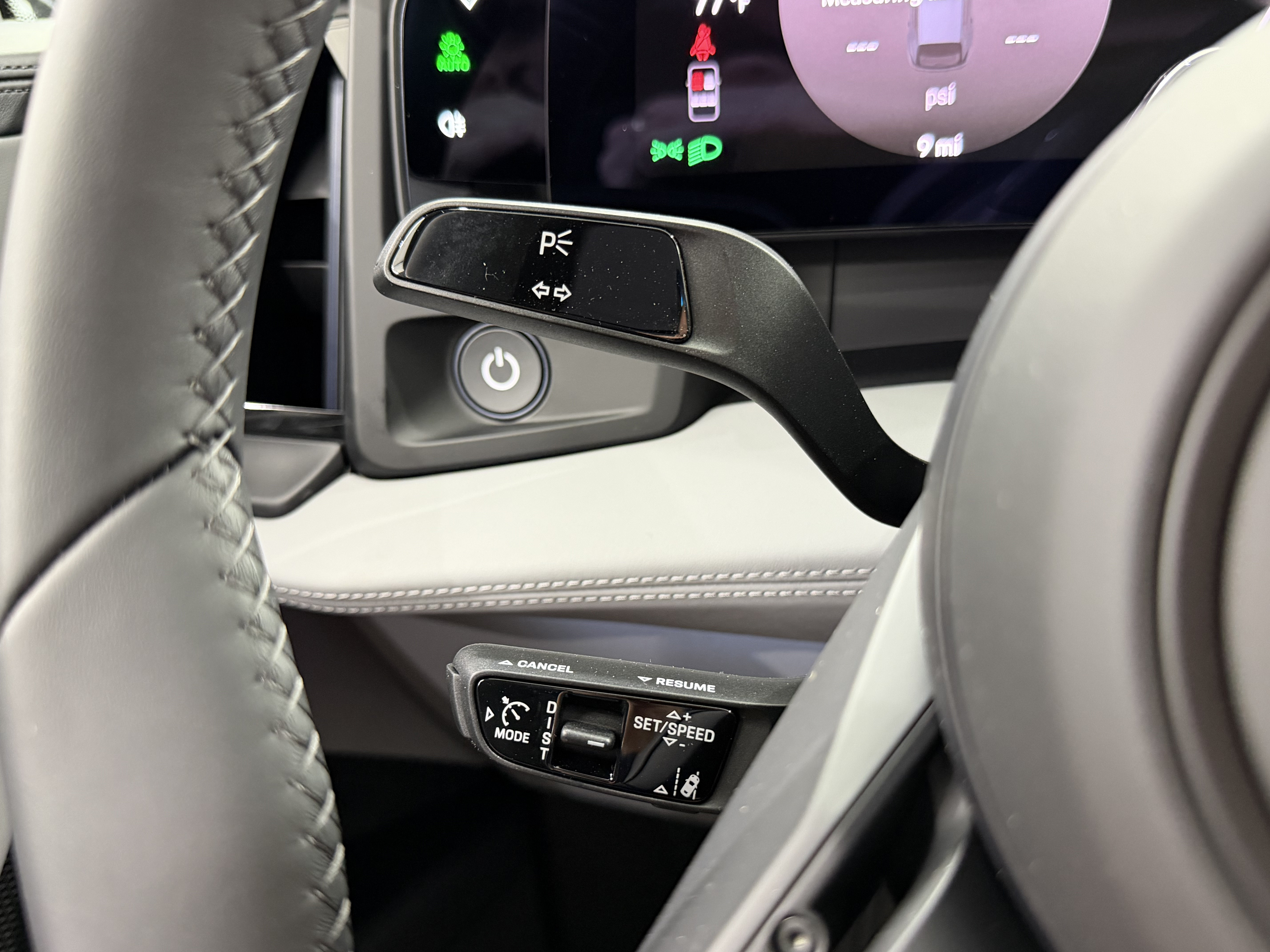 New 2026 Porsche Cayenne Electric AWD/4WD image 49
