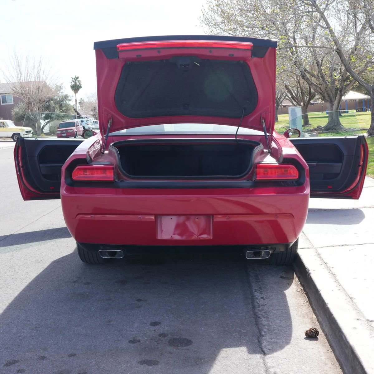 Used 2013 Dodge Challenger SXT Plus image 7