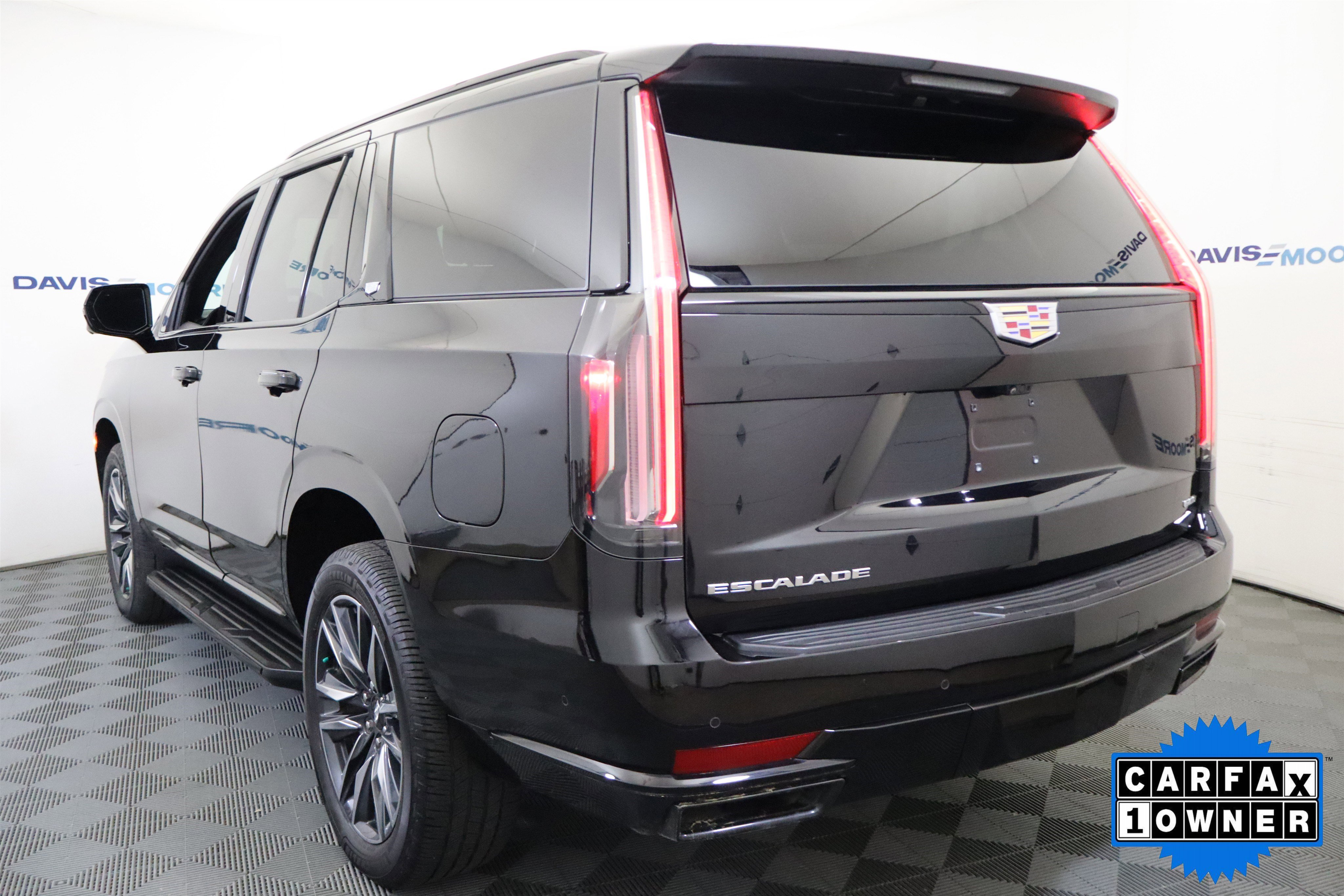 Used 2024 Cadillac Escalade Sport image 9