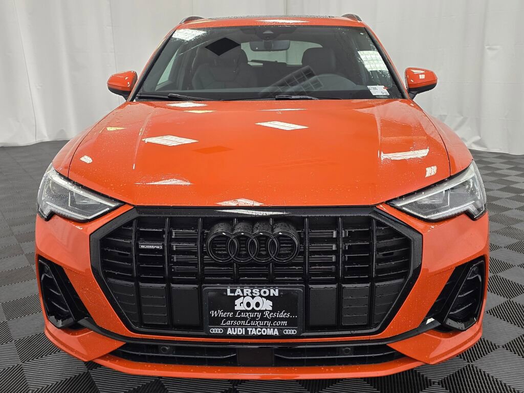 New 2025 Audi Q3 2.0T Premium image 9