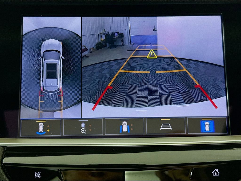 Used 2022 Cadillac XT5 Premium Luxury w/ Technology Package image 13