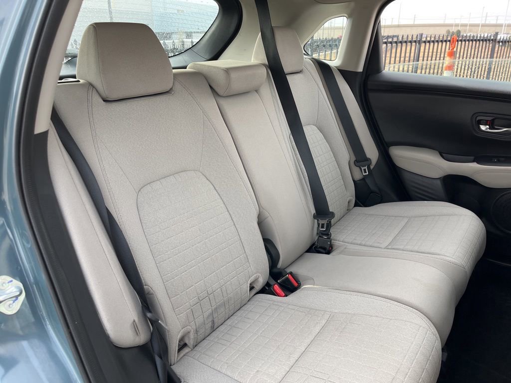 Certified 2025 Honda HR-V LX image 26