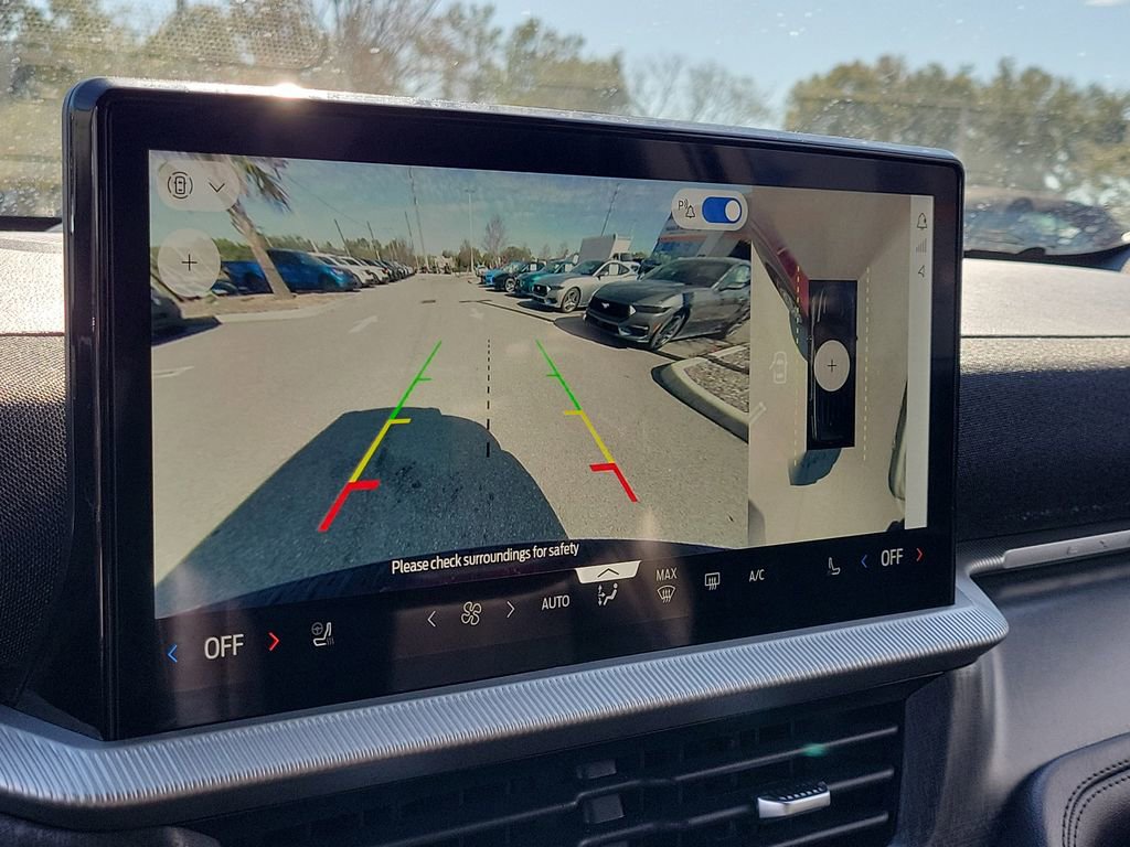 Used 2025 Ford Explorer Platinum image 23