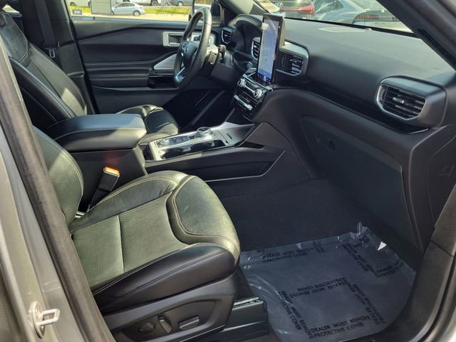 Certified 2024 Ford Explorer ST w/ Equipment Group 401A image 18