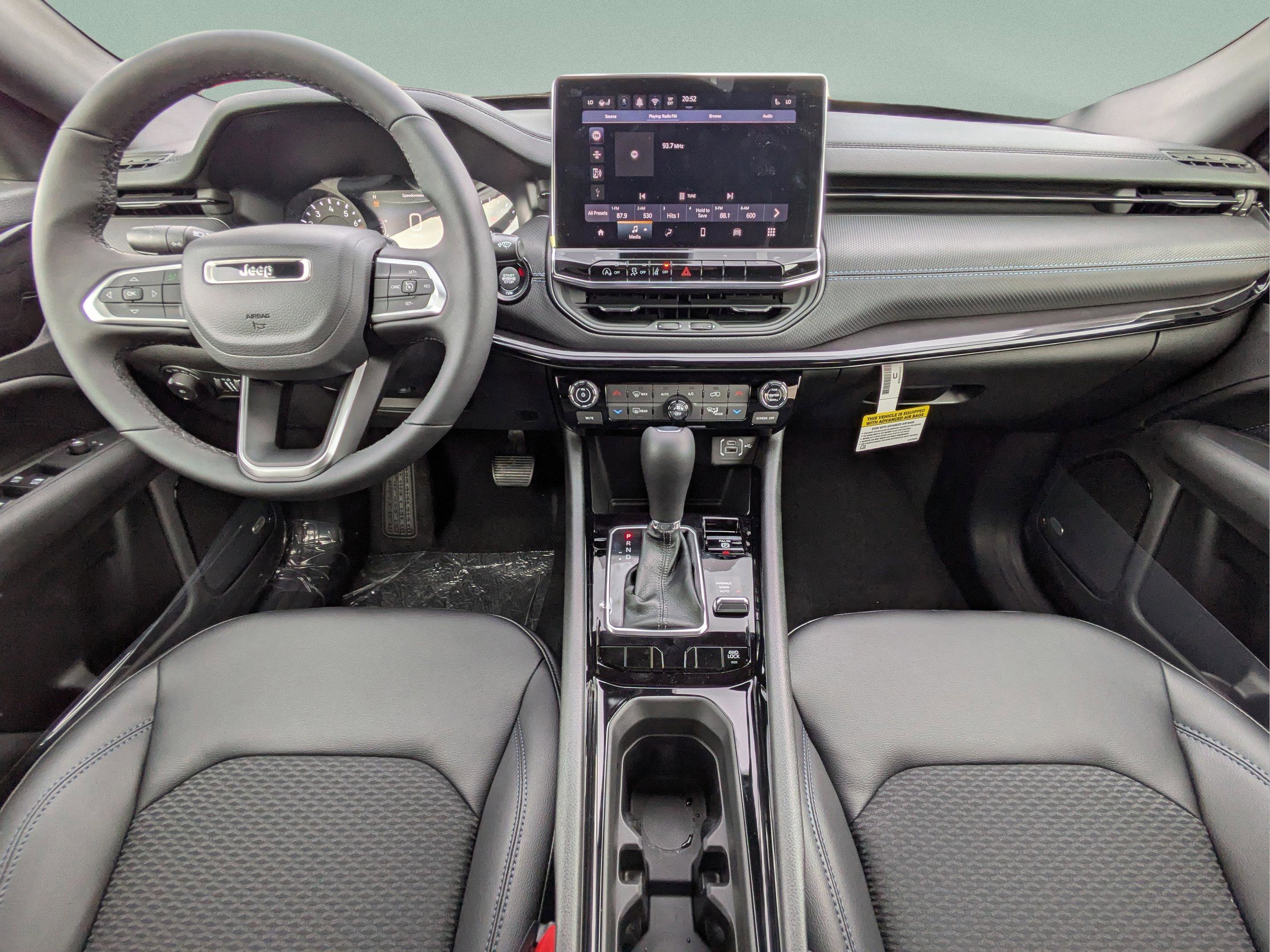 New 2026 Jeep Compass Latitude w/ Sun and Sound Group image 16