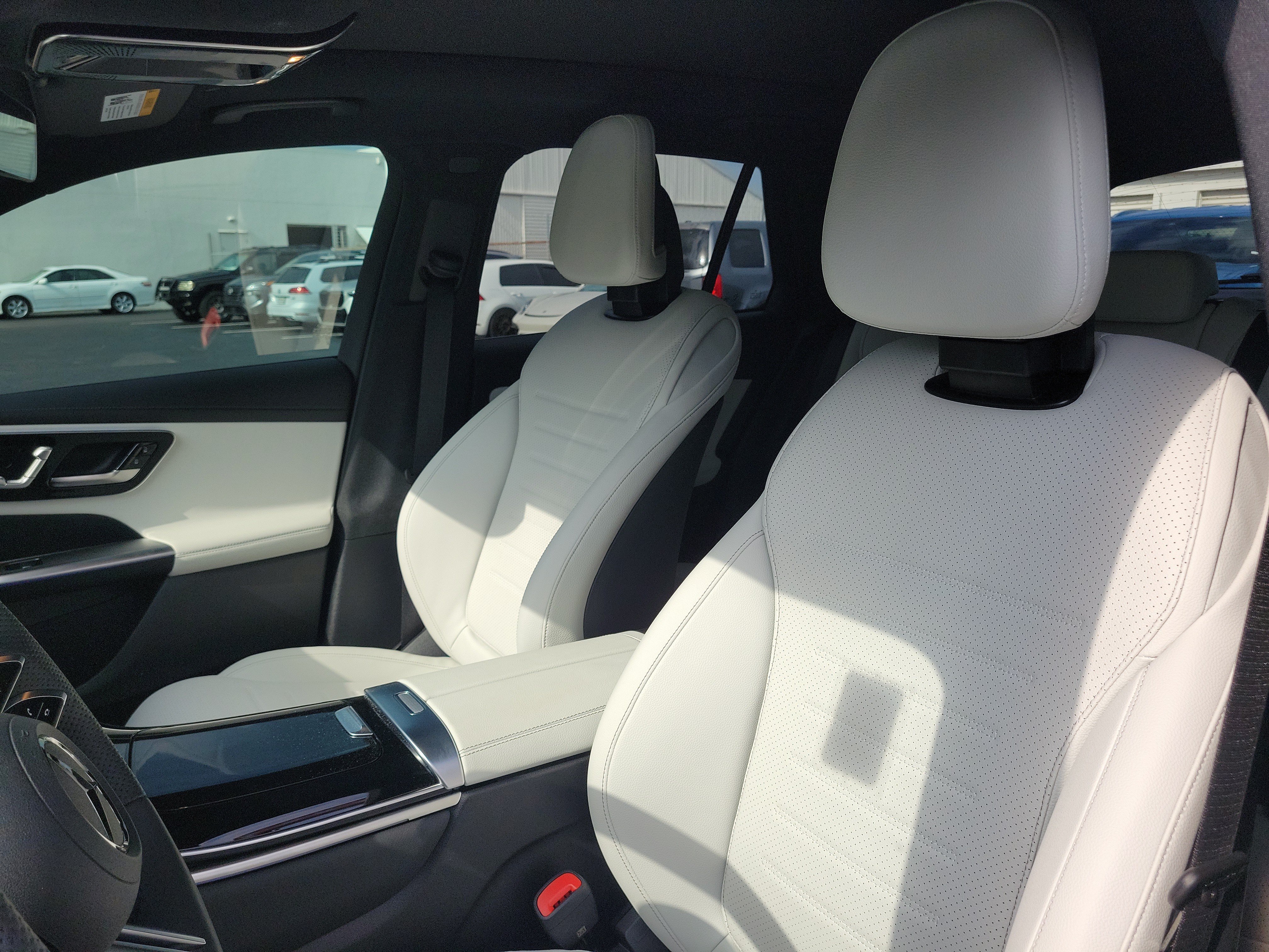Used 2026 Mercedes-Benz GLC 300 image 22