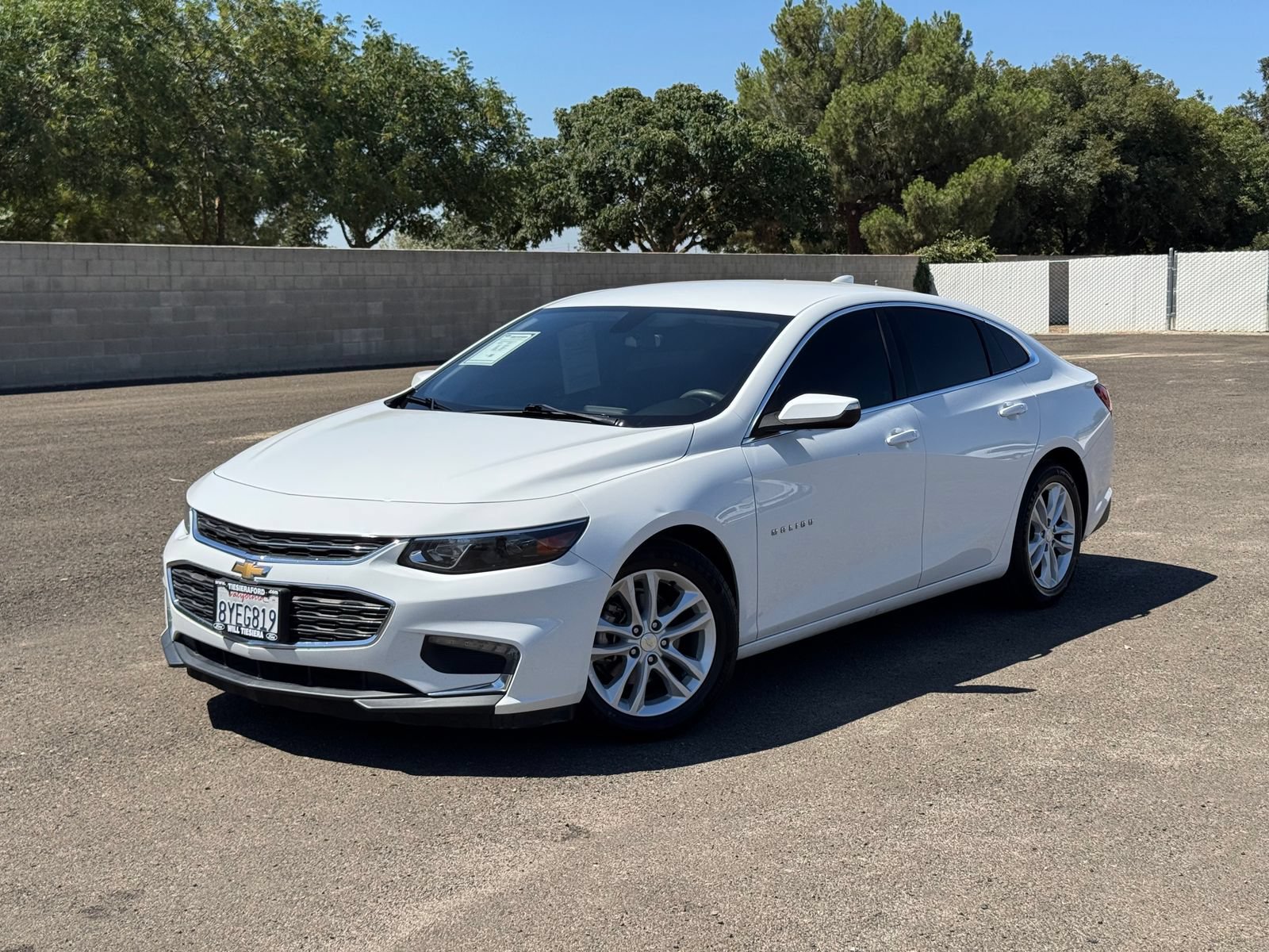 Used 2017 Chevrolet Malibu LT FWD image 8