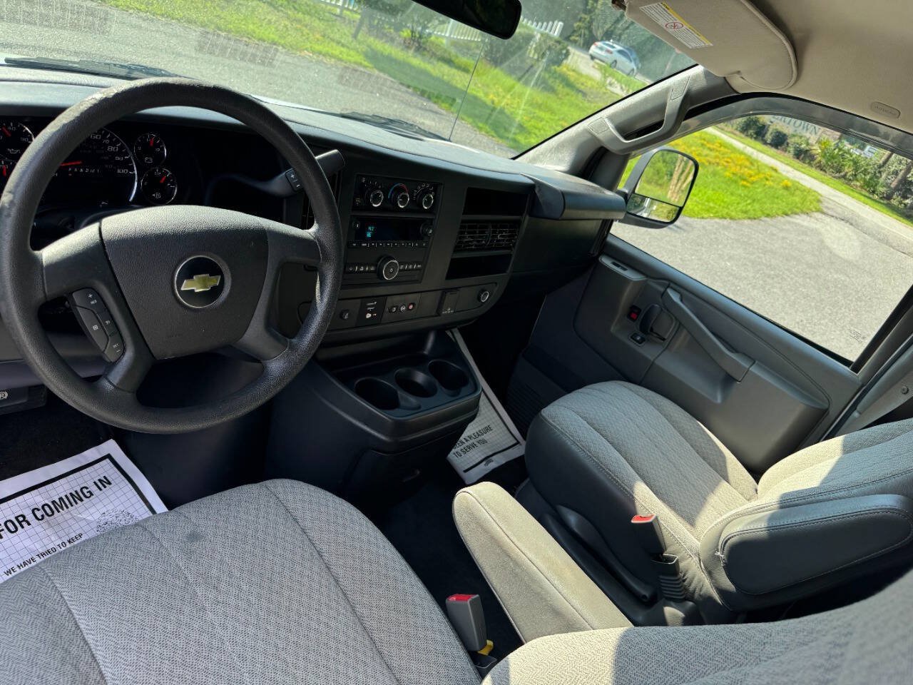 Used 2018 Chevrolet Express 3500 LT w/ LT Preferred Equipment Group RWD image 12