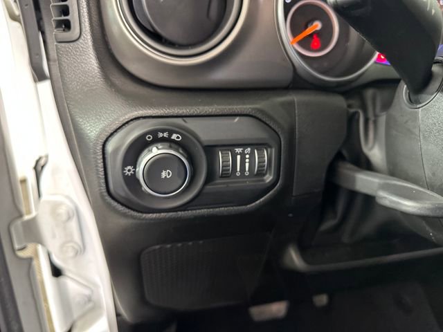 Used 2022 Jeep Wrangler Willys AWD/4WD image 19