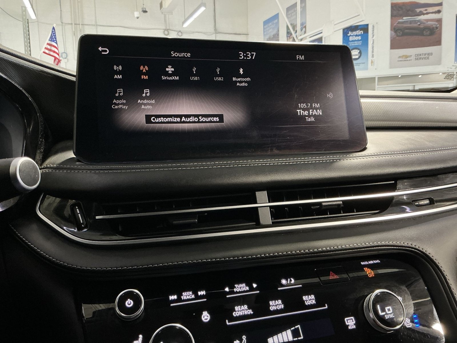 Used 2023 INFINITI QX60 Luxe w/ Vision Package AWD/4WD image 19