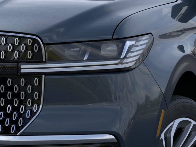New 2026 Lincoln Navigator L Reserve AWD/4WD image 18