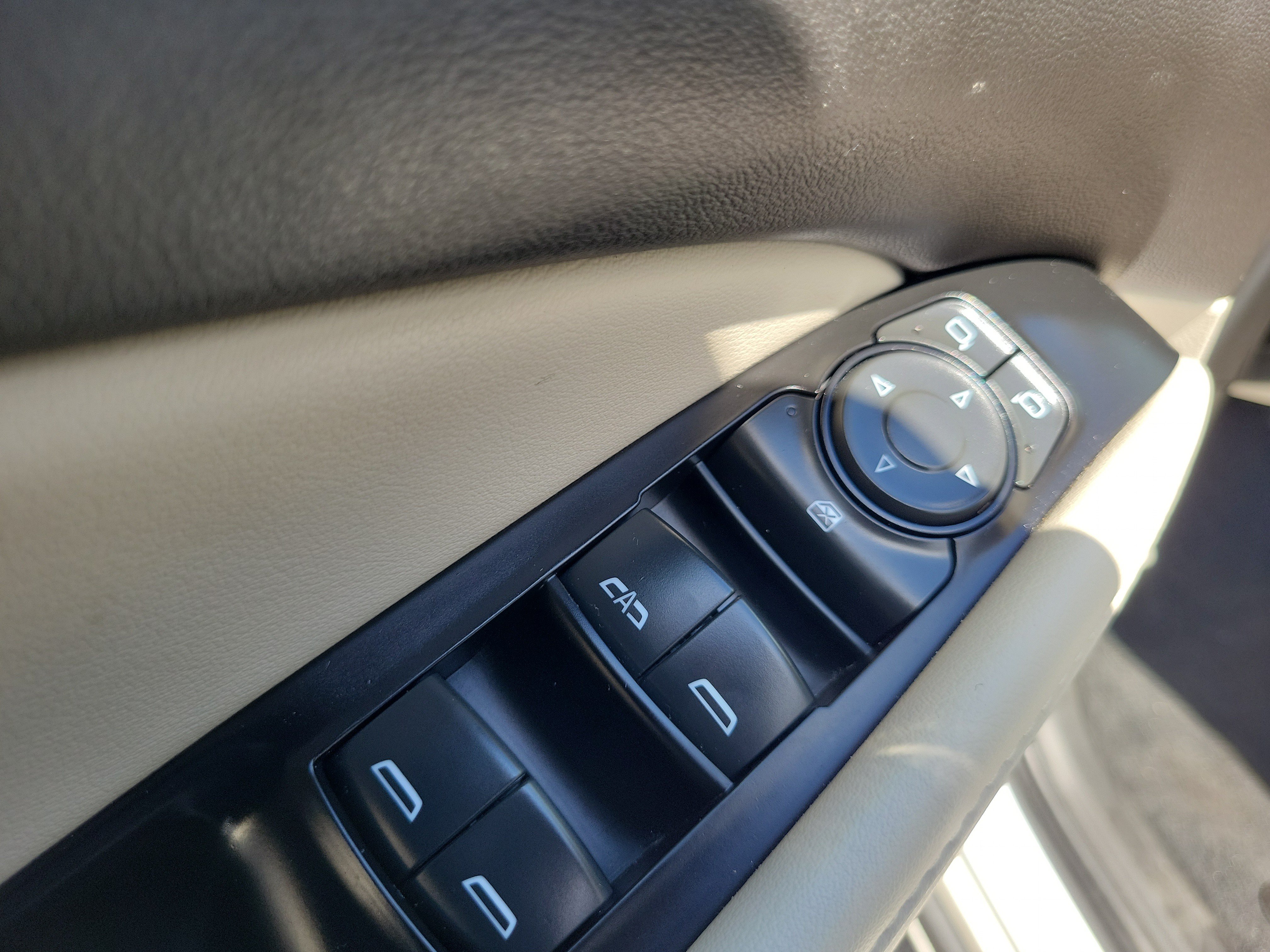 Used 2024 Buick Enclave Essence w/ Experience Buick Package FWD image 26