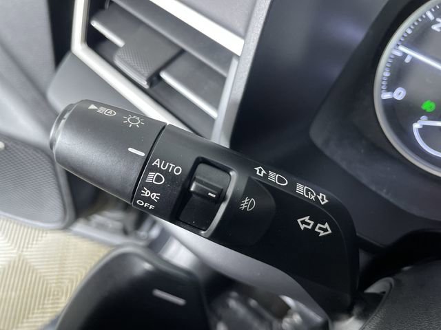 Used 2025 Mitsubishi Outlander SE image 30