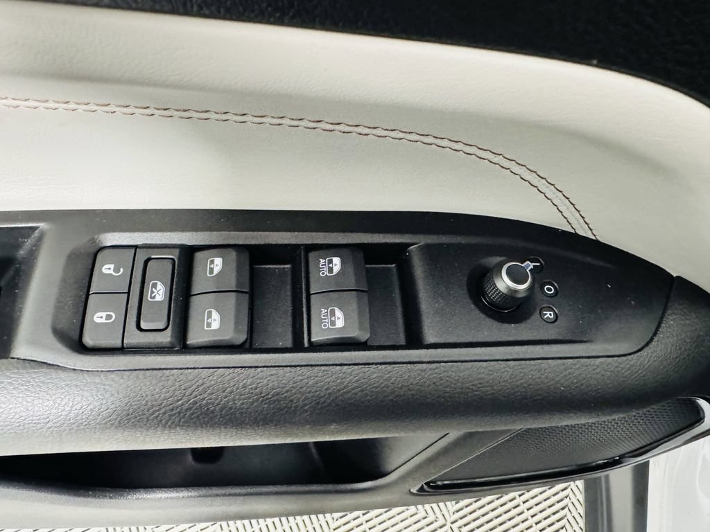 Used 2022 Jeep Compass Limited AWD/4WD image 7