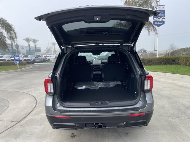 New 2026 Ford Explorer ST-Line w/ ST-Line Street Pack image 25