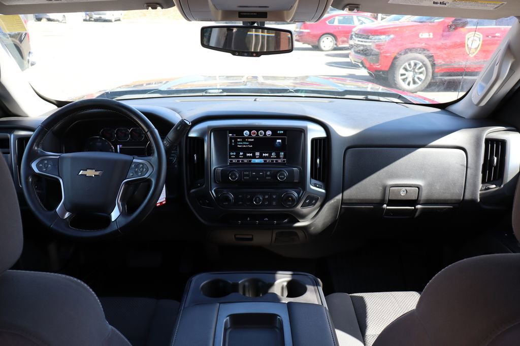 Used 2018 Chevrolet Silverado 1500 LT w/ All Star Edition image 43