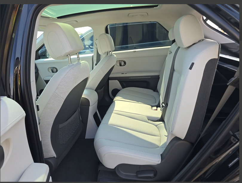 Used 2025 Hyundai Ioniq 5 Limited AWD/4WD image 6
