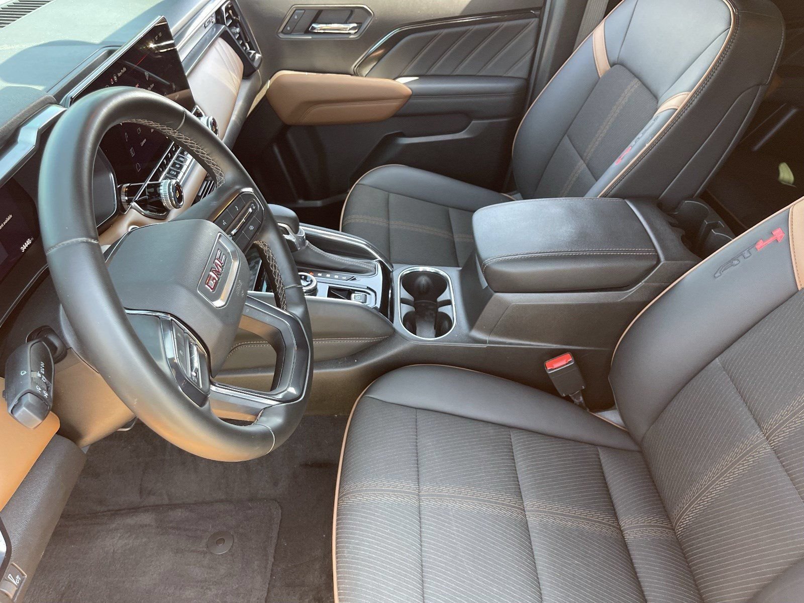 Certified 2025 GMC Canyon AT4 AWD/4WD image 20