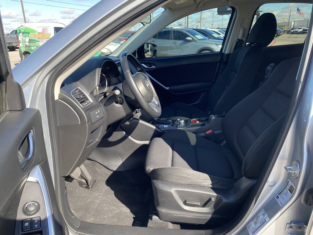 Used 2016 MAZDA CX-5 Touring image 10