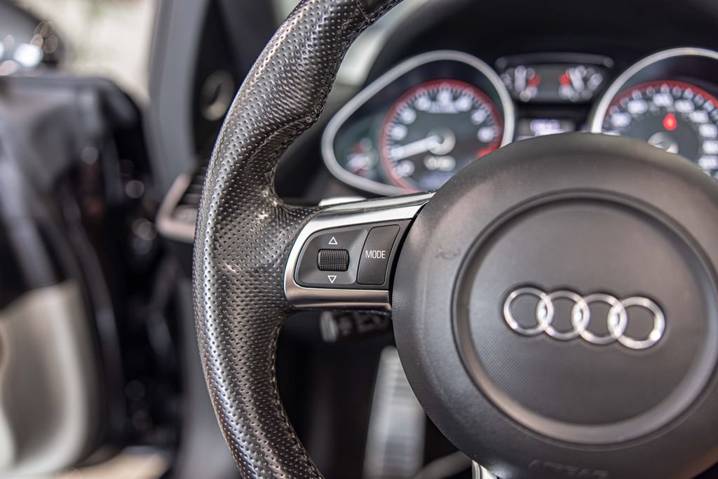 Used 2012 Audi R8 V10 AWD/4WD image 24