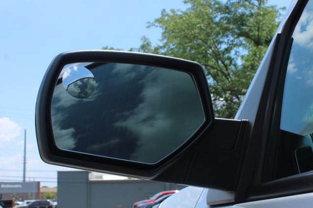 Used 2018 Chevrolet Silverado 1500 LT w/ All Star Edition AWD/4WD image 7