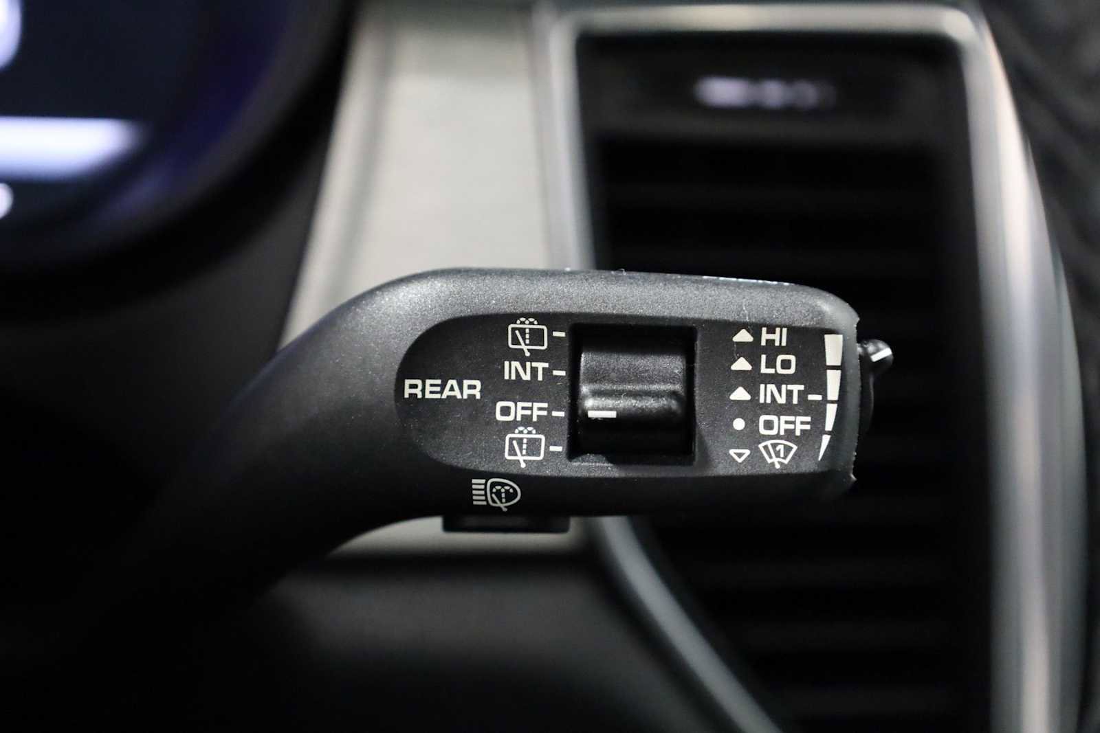 Used 2018 Porsche Macan image 30