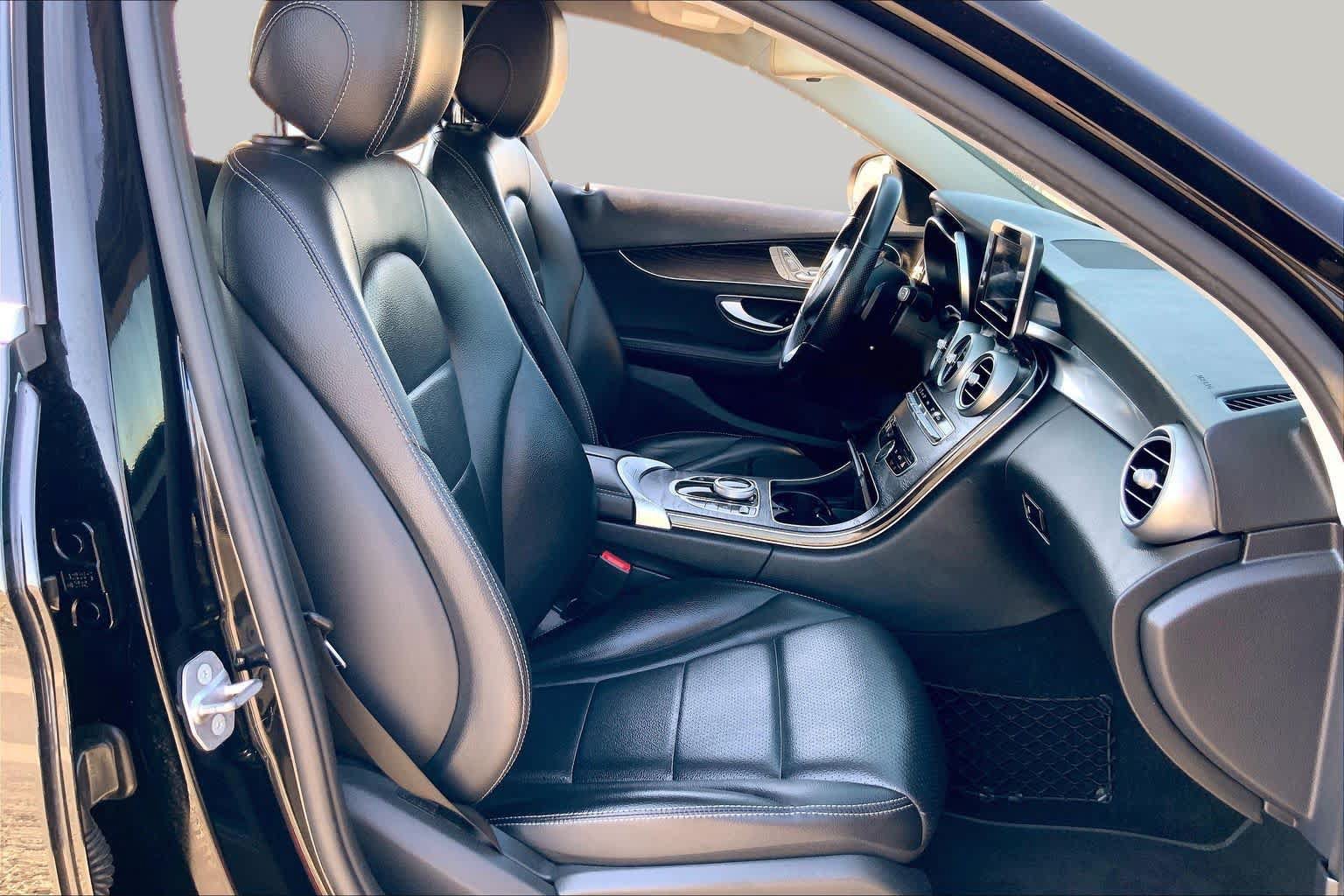 Used 2017 Mercedes-Benz C 300 Sedan image 9