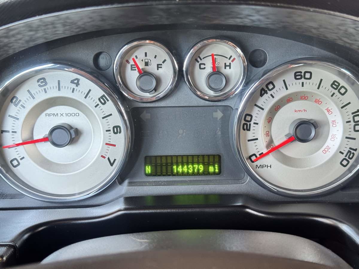 Used 2009 Ford Edge SEL FWD image 41
