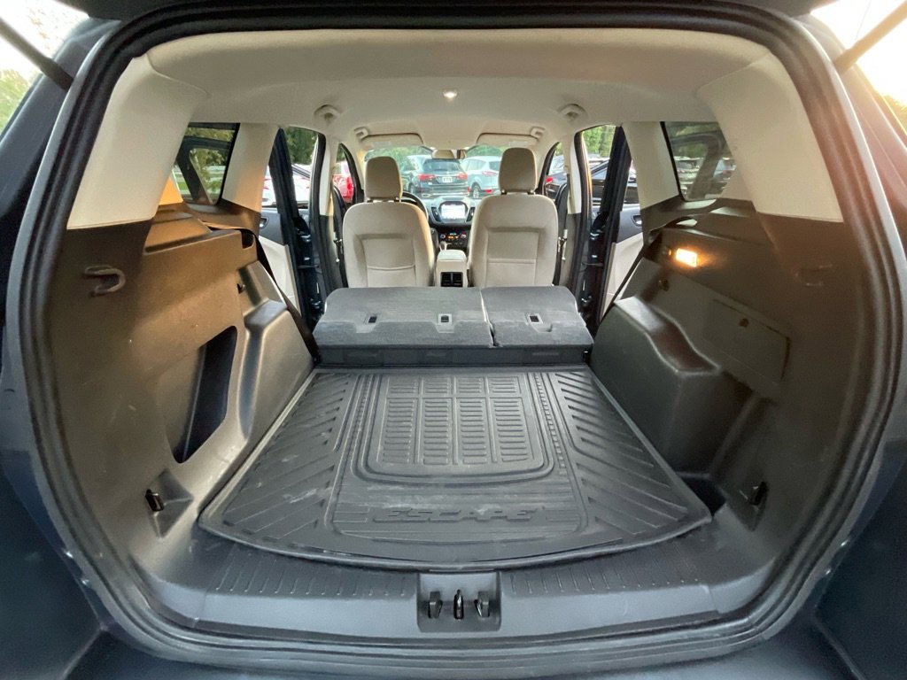 Used 2019 Ford Escape SE image 38