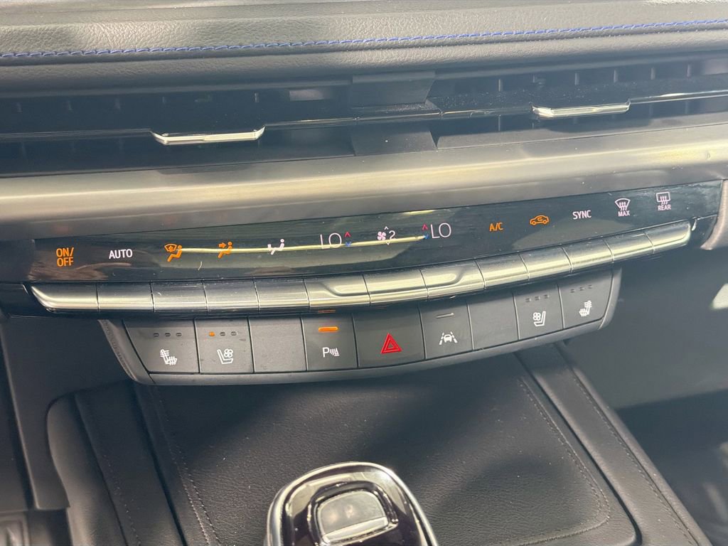 Used 2024 Cadillac XT4 Sport AWD/4WD image 18