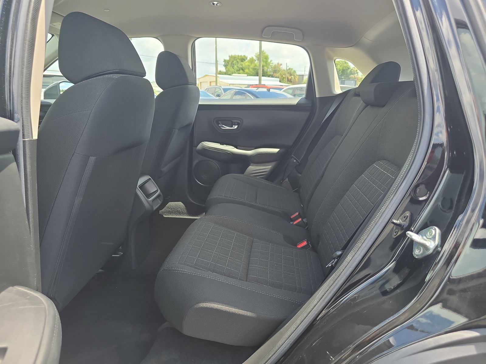 Certified 2025 Honda HR-V LX image 12