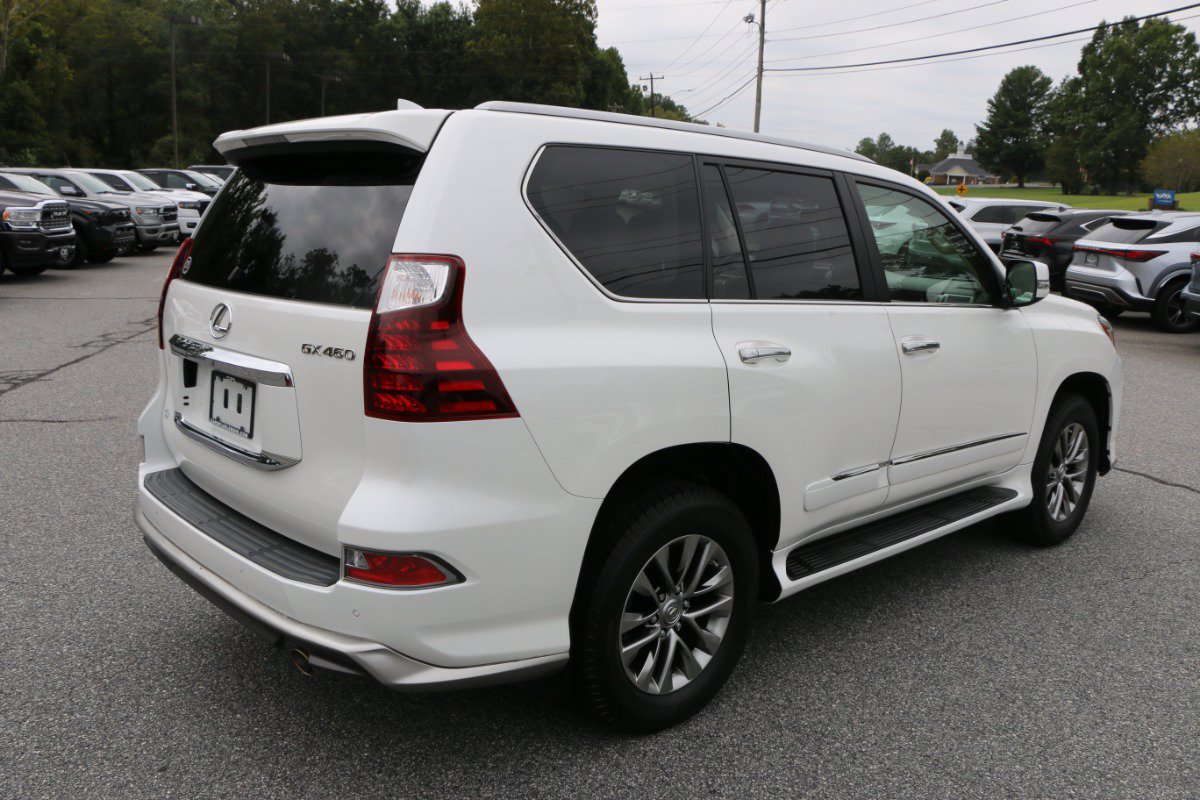 Used 2019 Lexus GX 460 Luxury AWD/4WD image 8