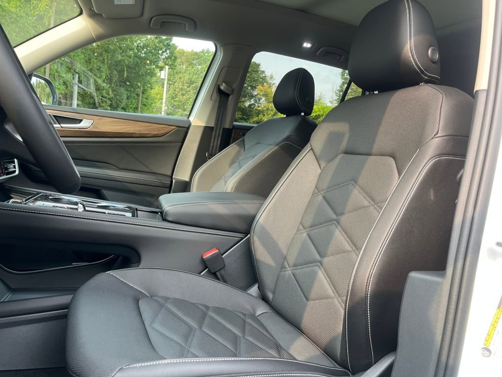 New 2026 Volkswagen Atlas SE image 6