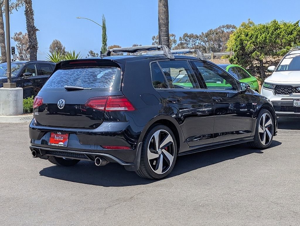 Used 2018 Volkswagen GTI SE FWD image 8
