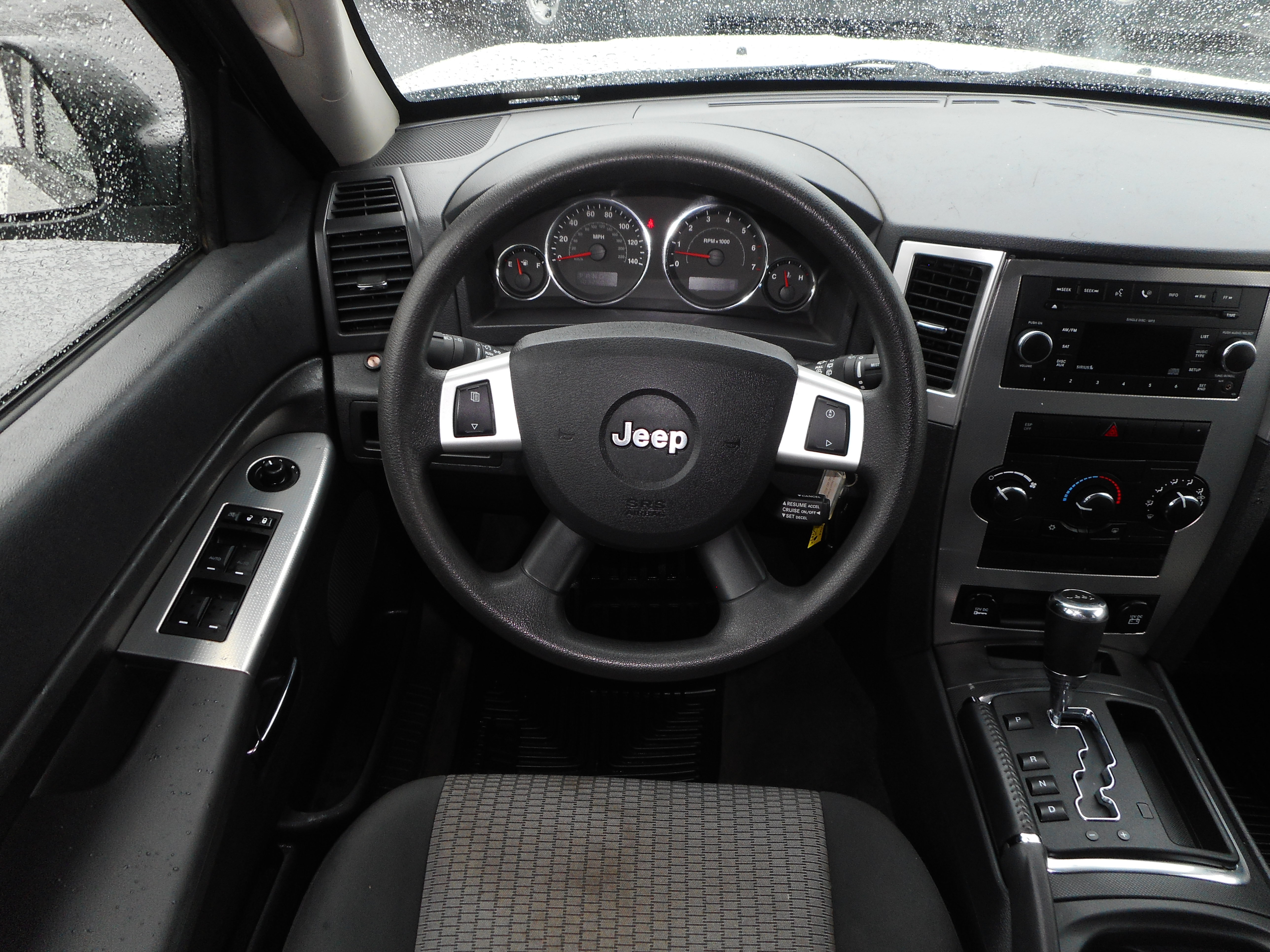 Used 2009 Jeep Grand Cherokee Laredo AWD/4WD image 19