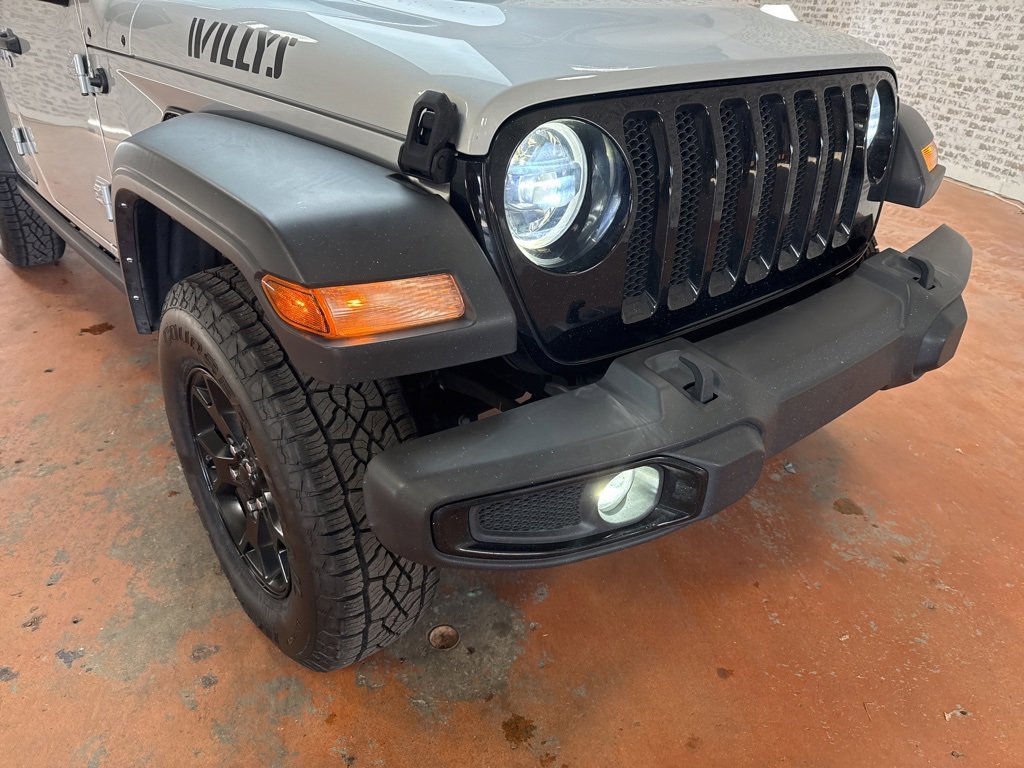 Used 2023 Jeep Wrangler Willys image 9