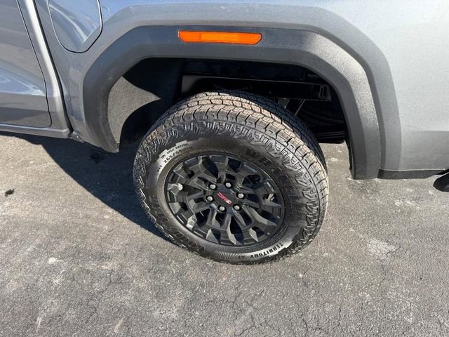 New 2026 GMC Canyon Elevation w/ Convenience Package image 8