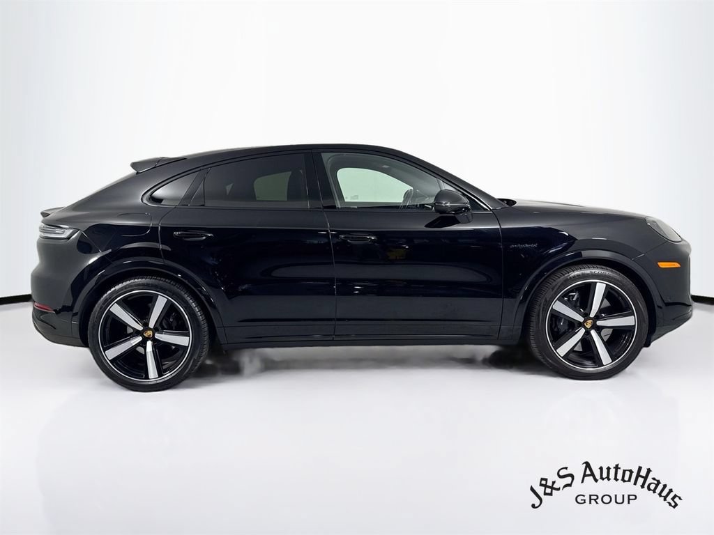 Used 2024 Porsche Cayenne Turbo w/ Premium Package Plus (PP1) AWD/4WD image 8