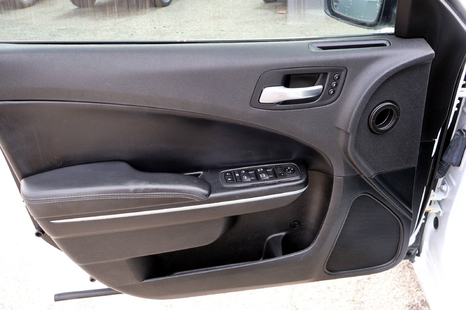Used 2022 Dodge Charger SXT w/ Leather Interior Group RWD image 15