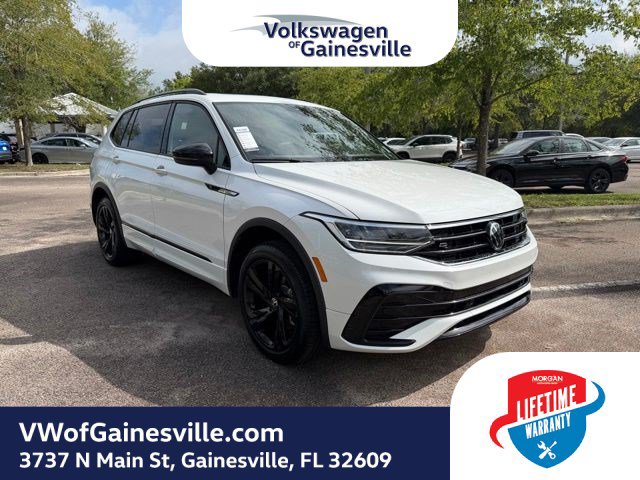 Certified 2024 Volkswagen Tiguan SE R-Line