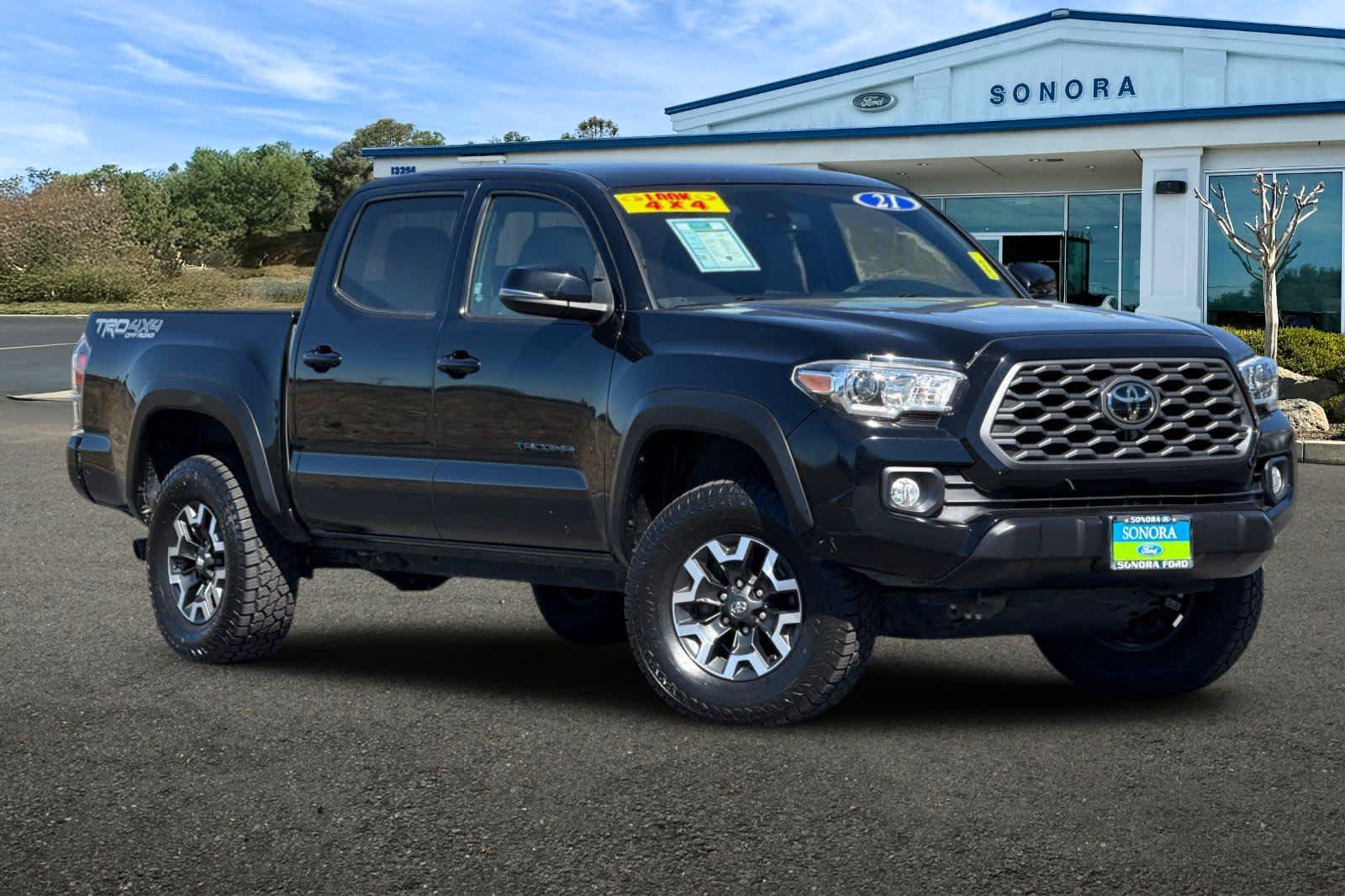 Used 2021 Toyota Tacoma TRD Off-Road w/ Technology Package AWD/4WD image 2
