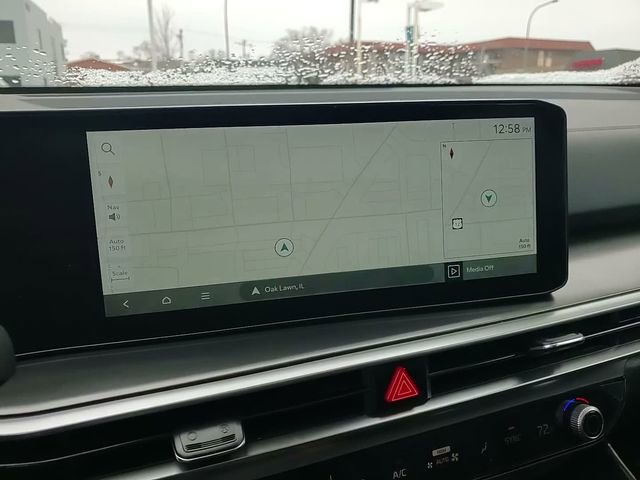 Used 2025 Kia Sorento S w/ Panoramic Sunroof Package image 13