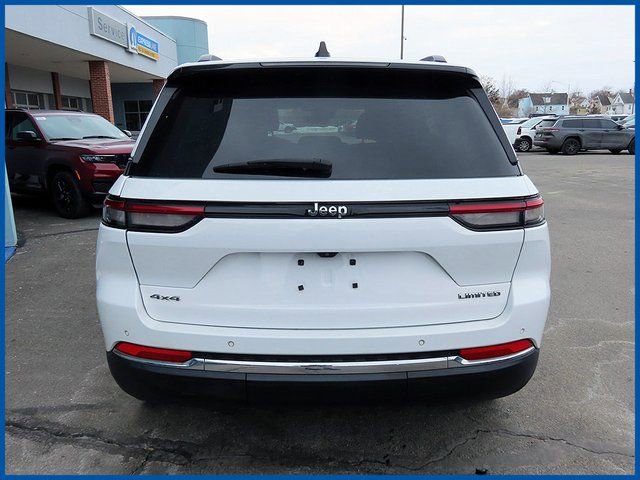 Used 2023 Jeep Grand Cherokee Limited image 7
