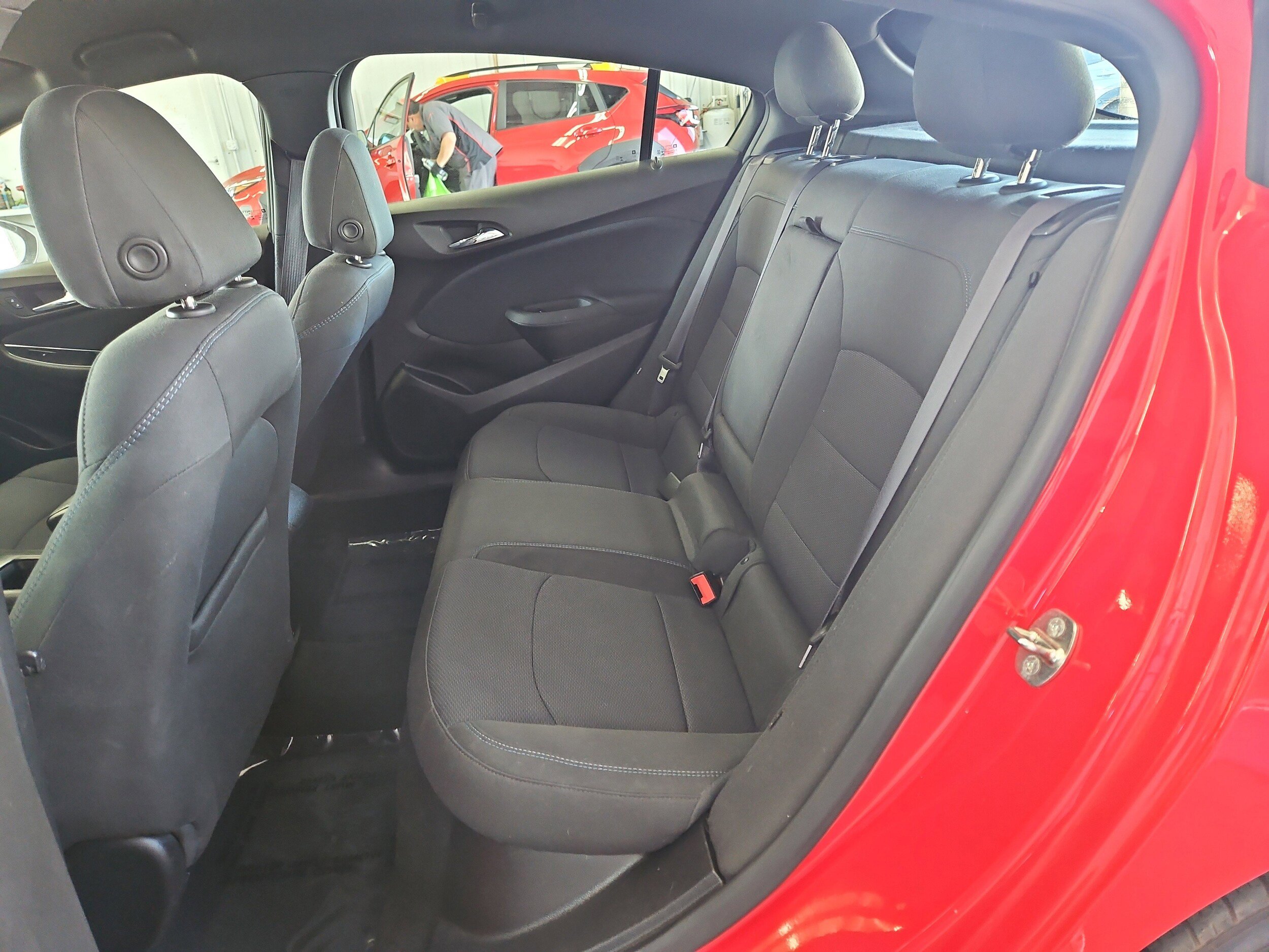 Used 2017 Chevrolet Cruze LT w/ Convenience Package FWD image 12
