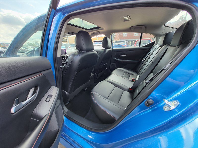 Used 2024 Nissan Sentra SR w/ SR Premium Package image 9