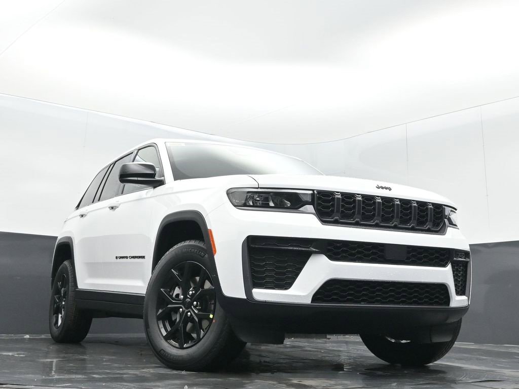 New 2026 Jeep Grand Cherokee Altitude image 30