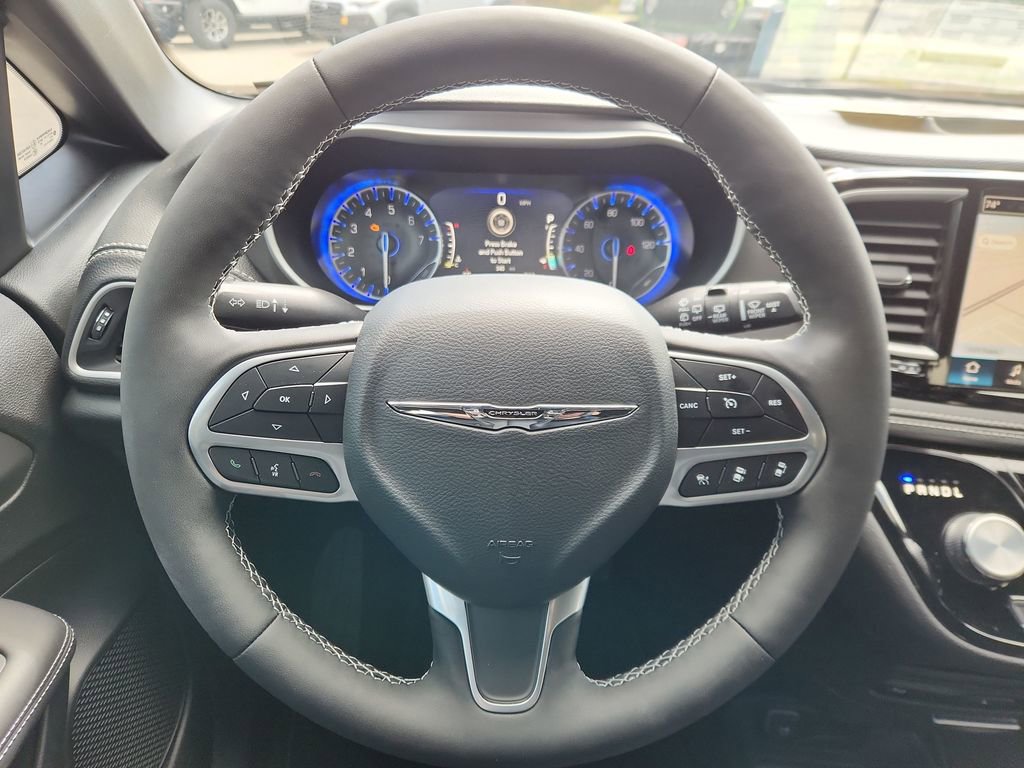 New 2025 Chrysler Pacifica Select w/ Uconnect Theater Family Group image 14