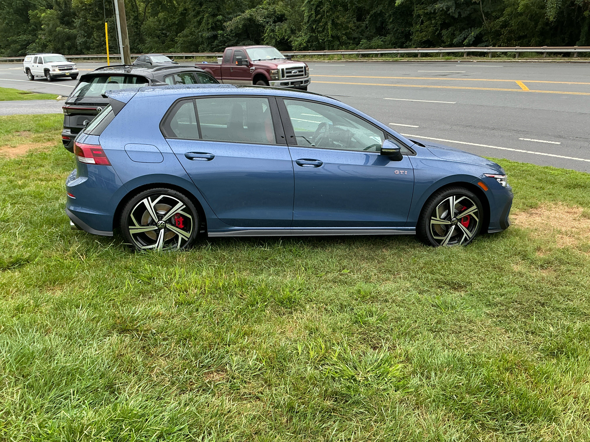 New 2025 Volkswagen GTI SE image 8